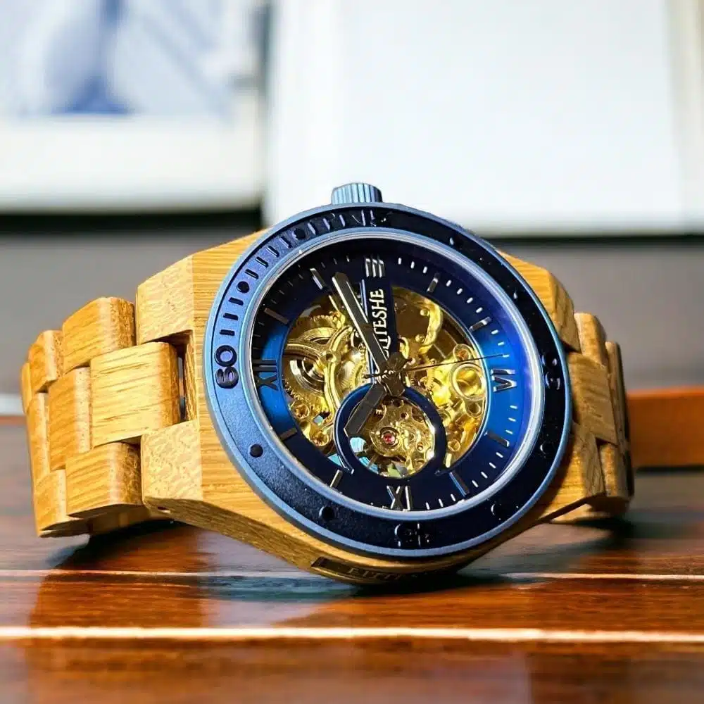 07d2b6e0-10d8-4a02-9dce-2124e67b1bdf-1000x1000-GT8jXQyJuUMk39FZW7Q0RGEZzjdVg5xHSSdjhMin.jpg ساعة خشبية لايت روك مان - رجالي - الصورة 1