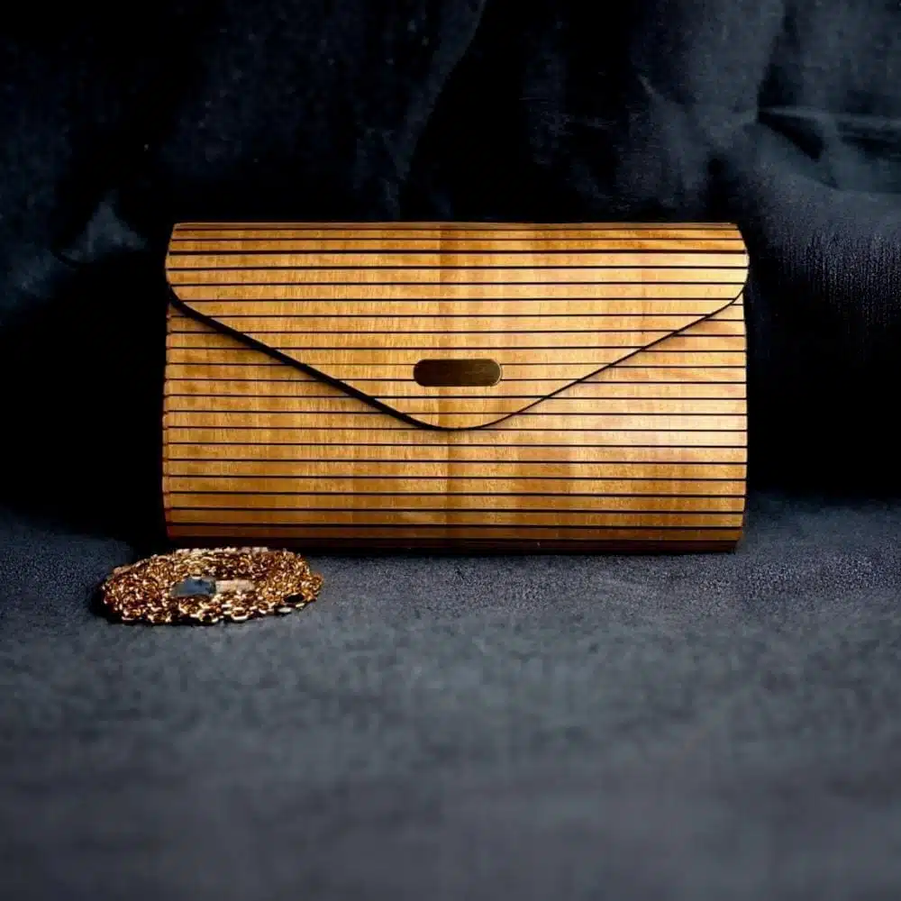 0e3cbfea-9282-499f-ac27-d1daa2383b47-1000x1000-dfAuT5j53UqoXvAMrcFiccVqCHv69cIlNGeYVUfW.jpg شنطة بامبو ليدي وود - الصورة 1