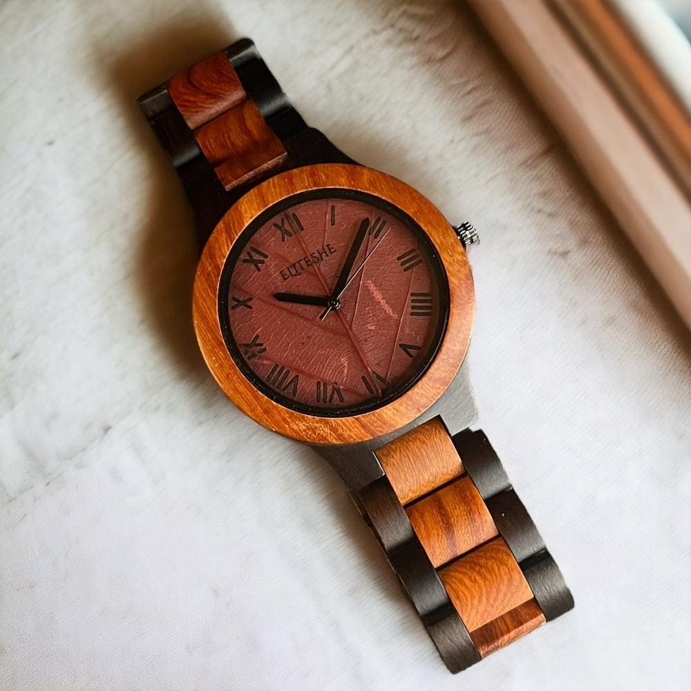 ساعات خشبية