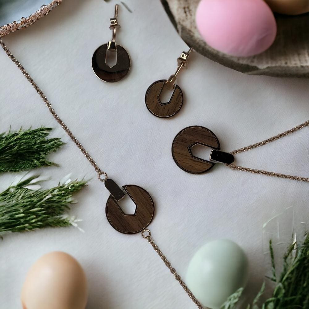 ساعات خشبية