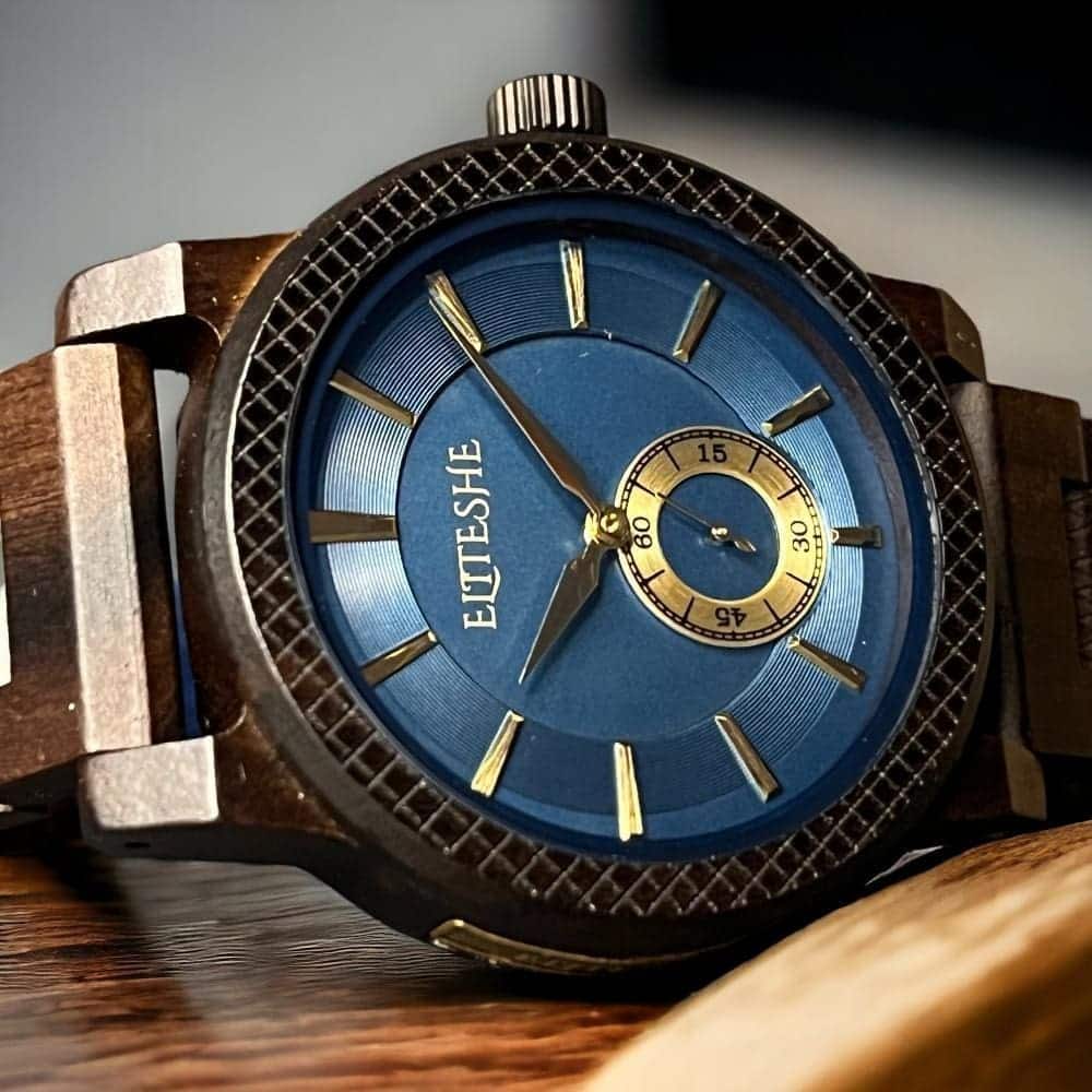 ساعات خشبية