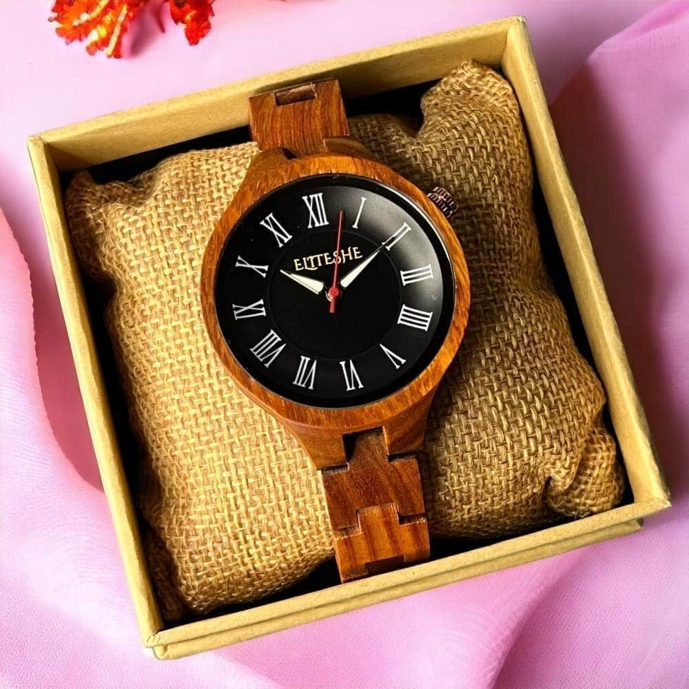 ساعات خشبية