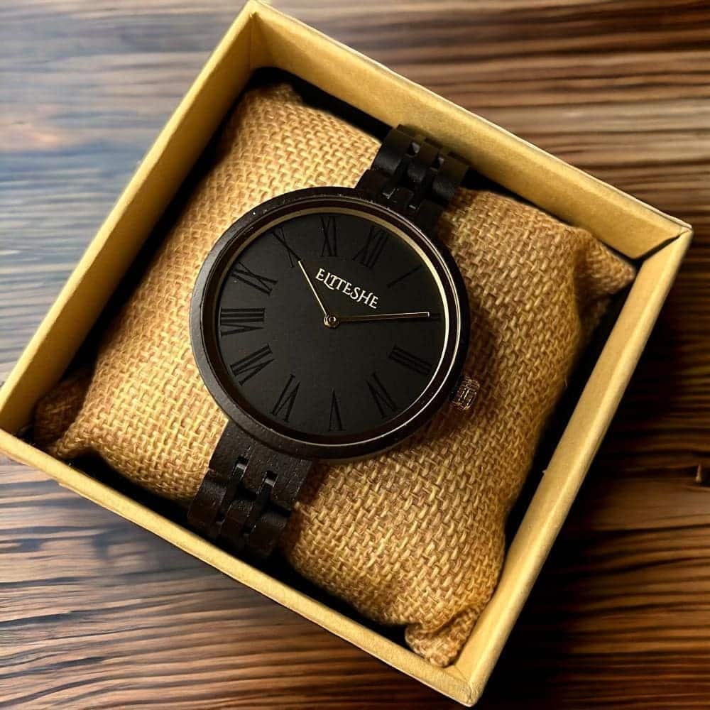 ساعات خشبية