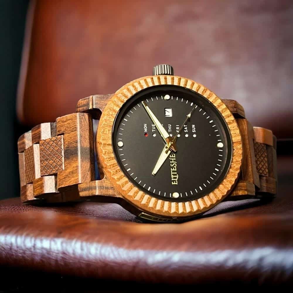 ساعات خشبية