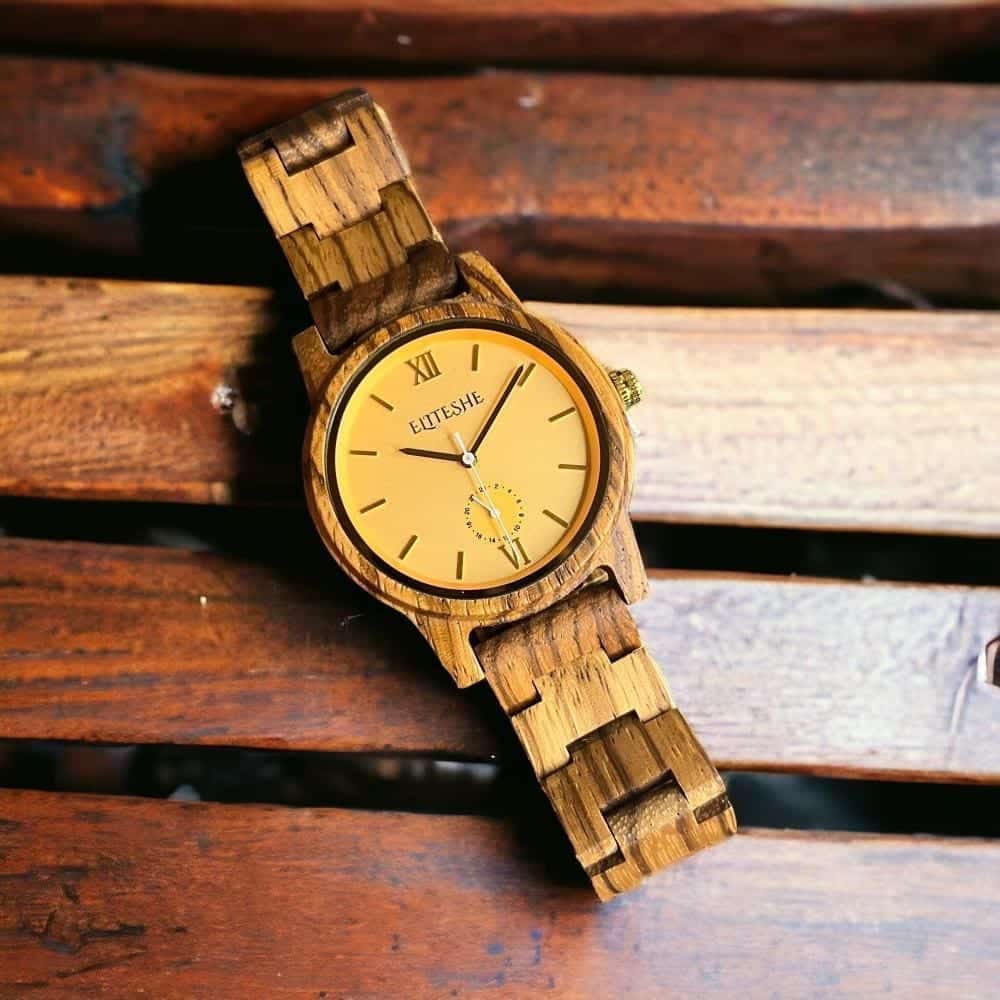 ساعات خشبية
