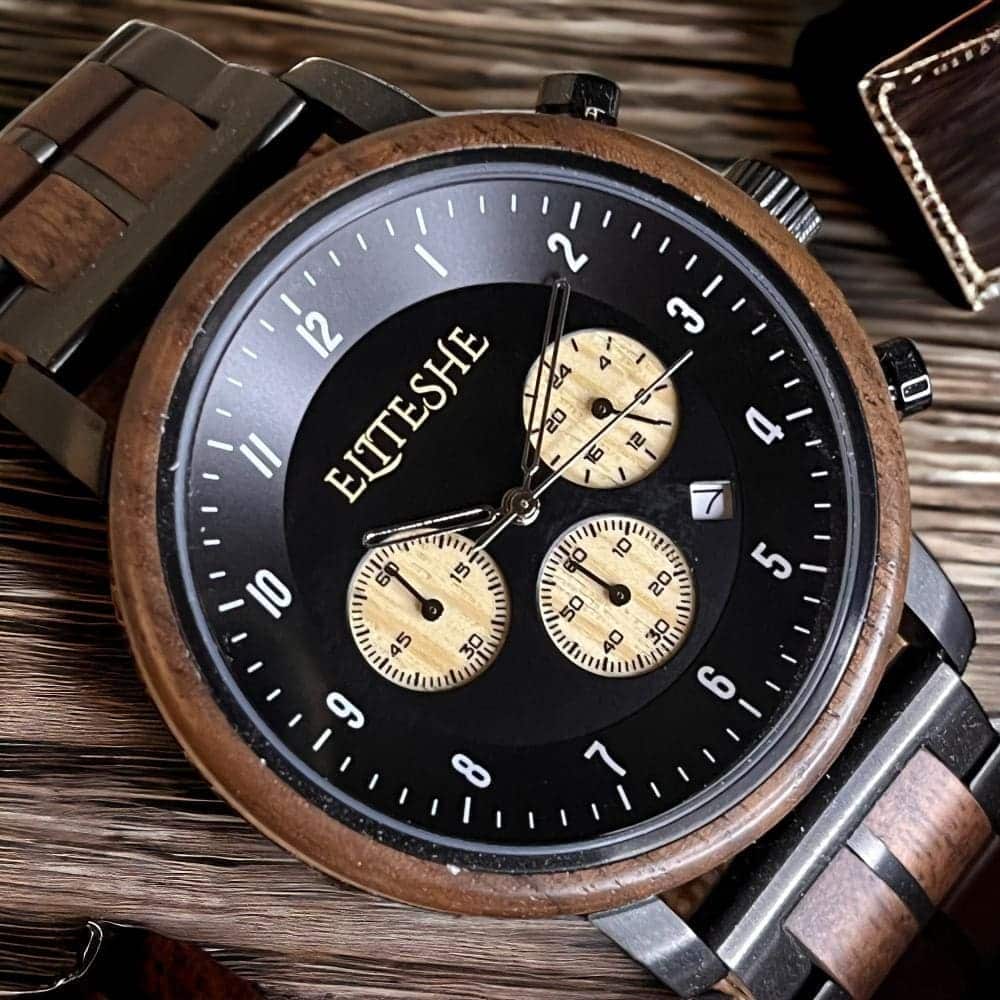 ساعات خشبية