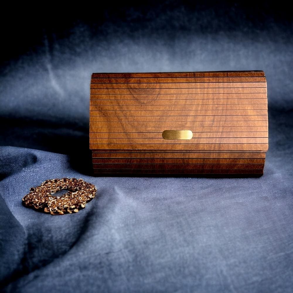 ساعات خشبية