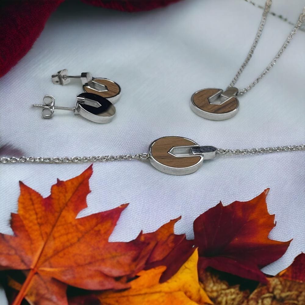 ساعات خشبية