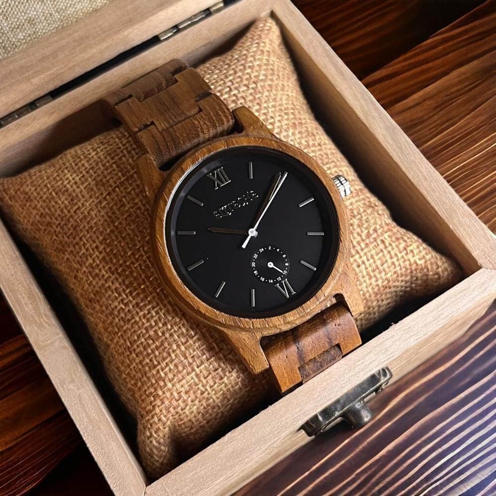 ساعات خشبية