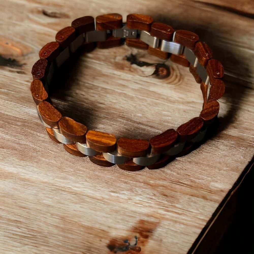 ساعات خشبية