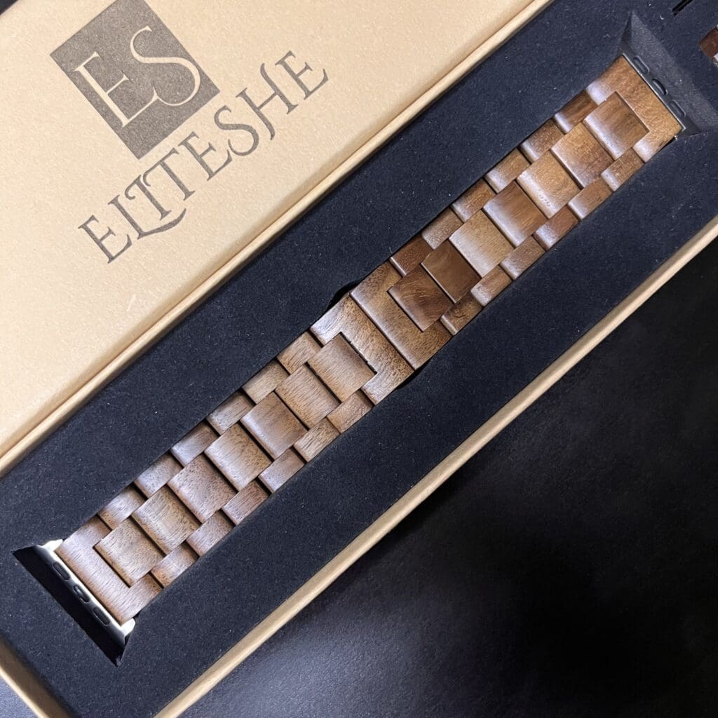 ساعات خشبية