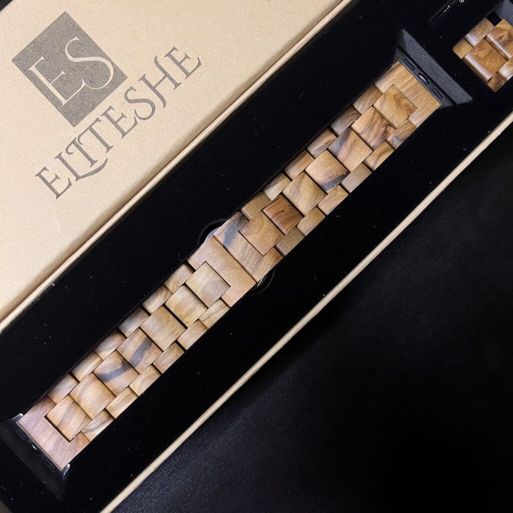 ساعات خشبية