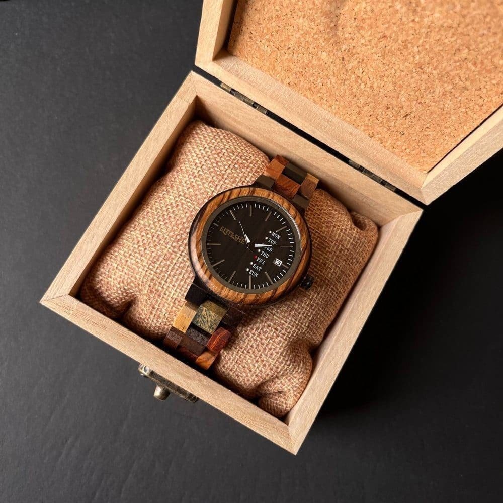 ساعات خشبية