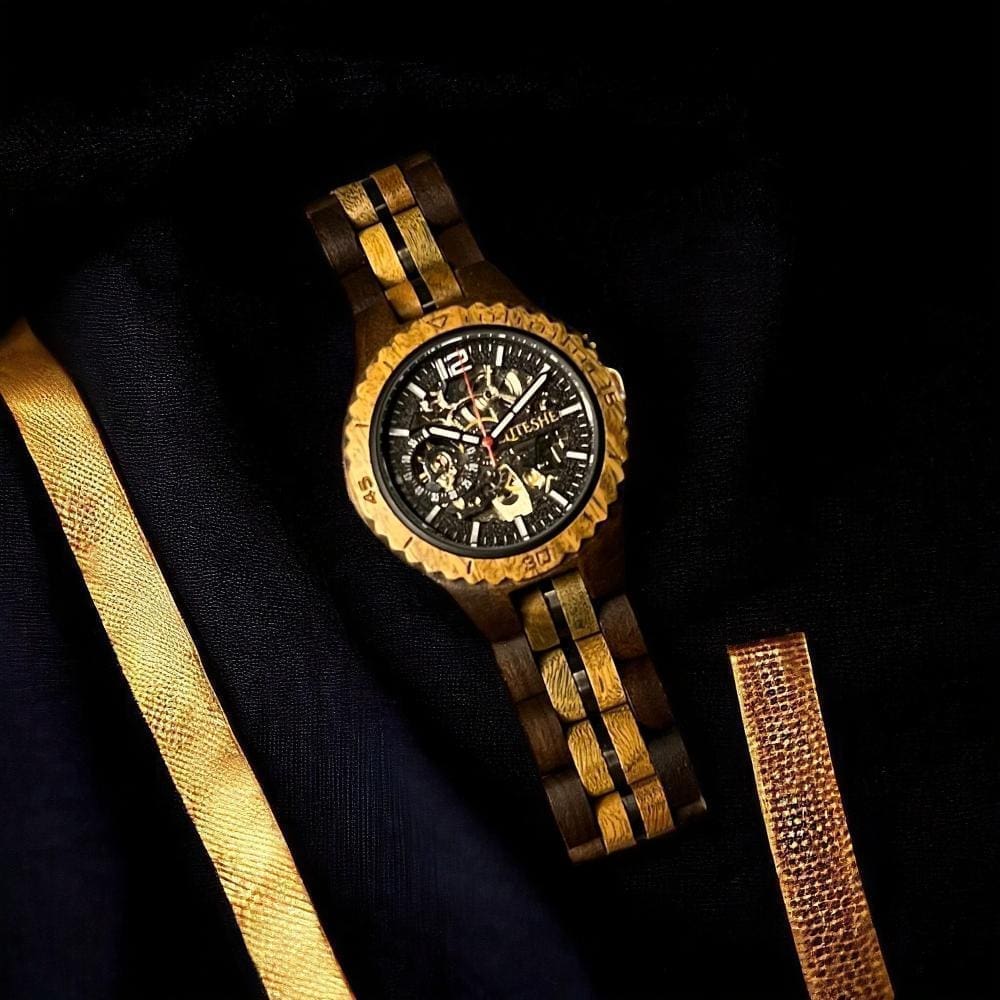 ساعات خشبية