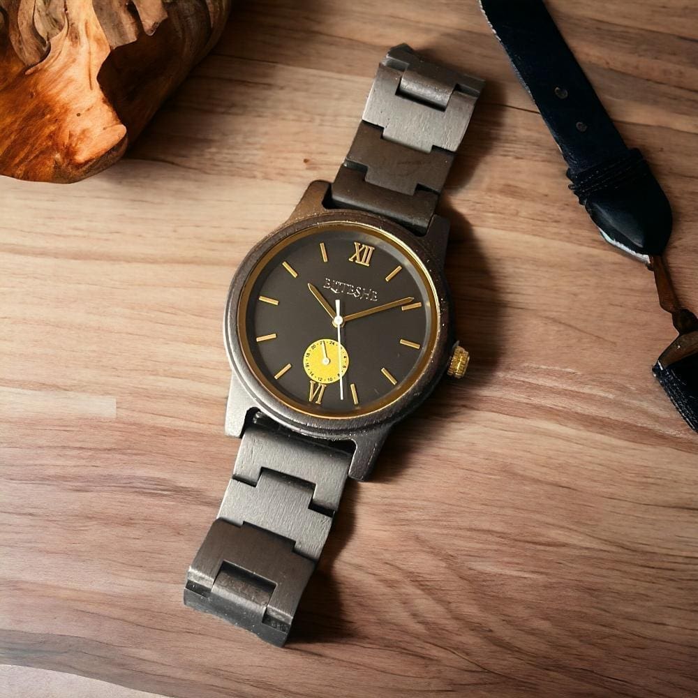 ساعات خشبية