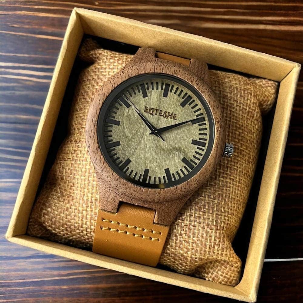 ساعات خشبية