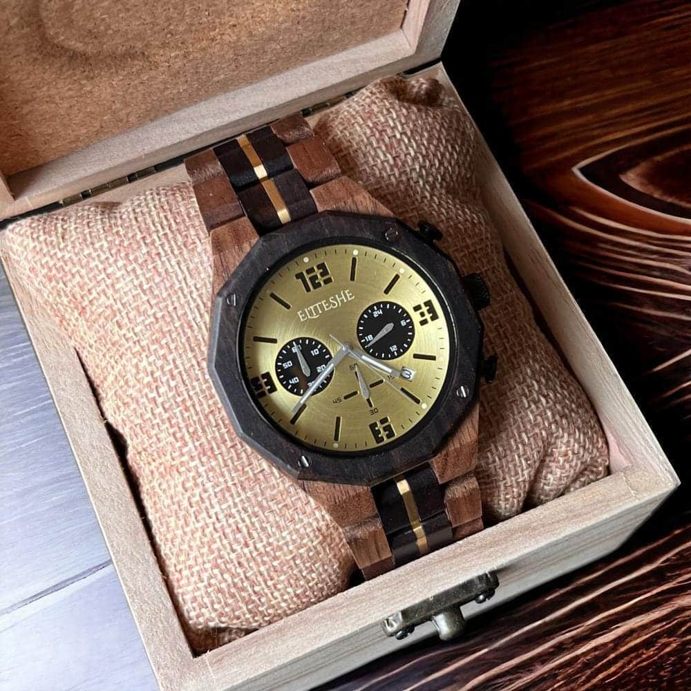 ساعات خشبية