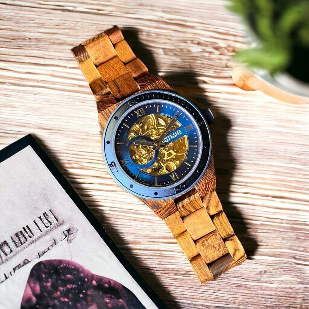 ساعات خشبية