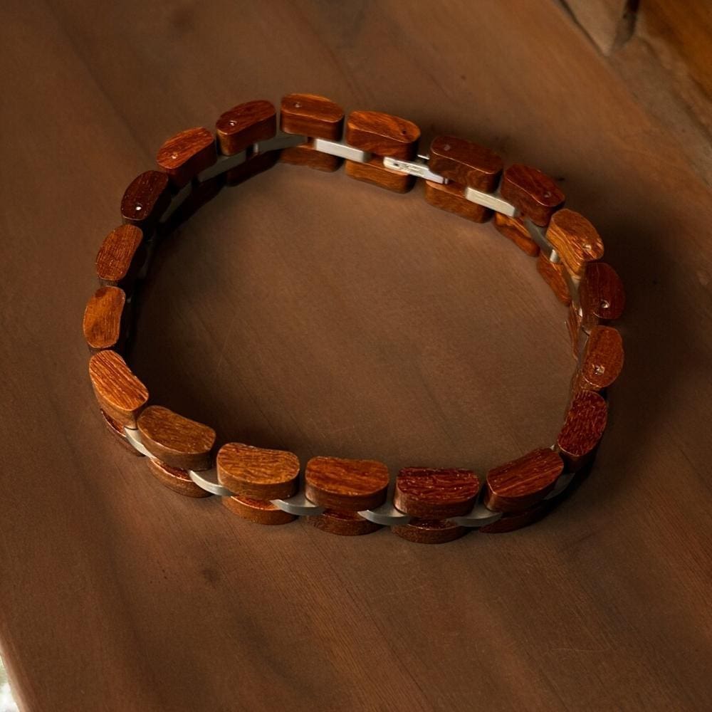 ساعات خشبية