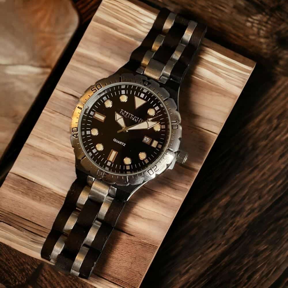 ساعات خشبية