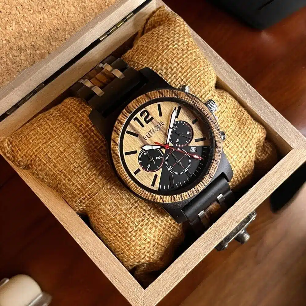 d3b55894-b2e4-46f8-86dd-226919131570-1000x1000-4r9uXsS8zpRpVlEQGxCtN5RdVd5ECDrtDRuwhDGa.jpg ساعة خشبية وود وينتر