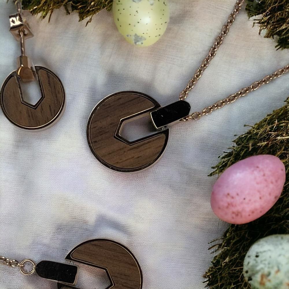 ساعات خشبية