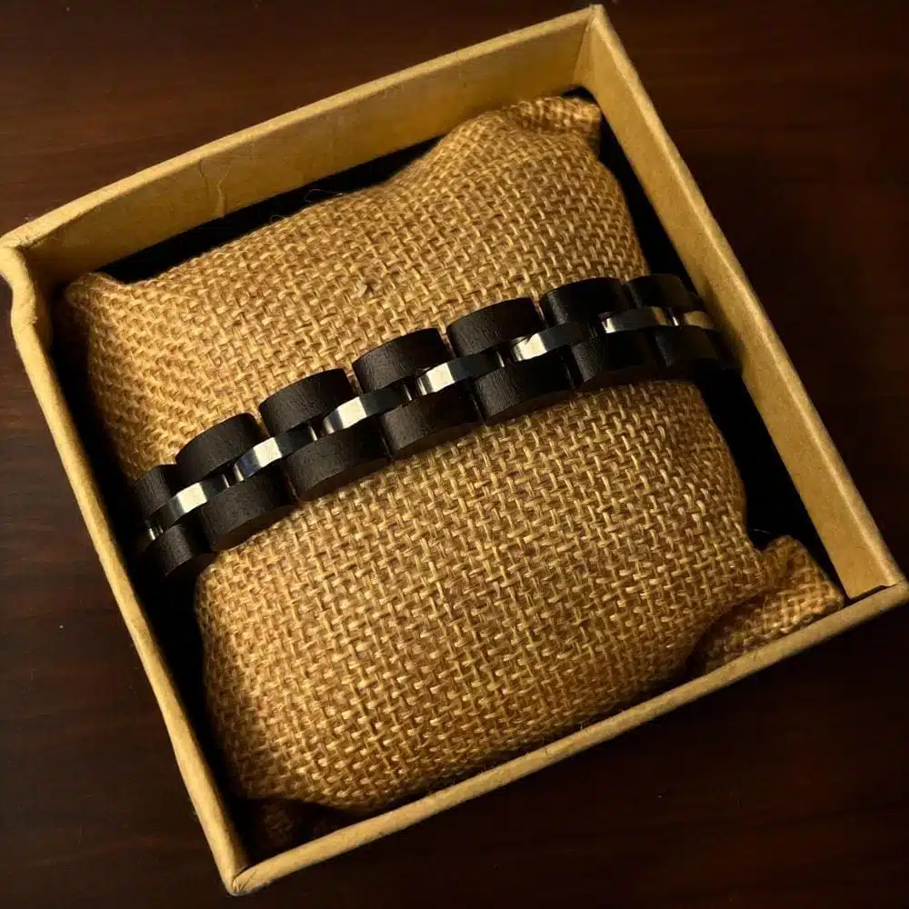 dd70b731-5a60-42bc-9c2f-032057a45daf-1000x1000-1Vkby3DaKwP20stzcUVIIuNw4Me0ShWnmL1EK14H.jpg بلاك وود - نسائي - الصورة 1