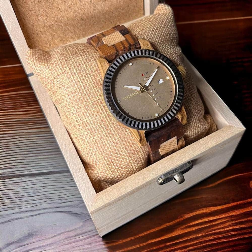 ساعات خشبية