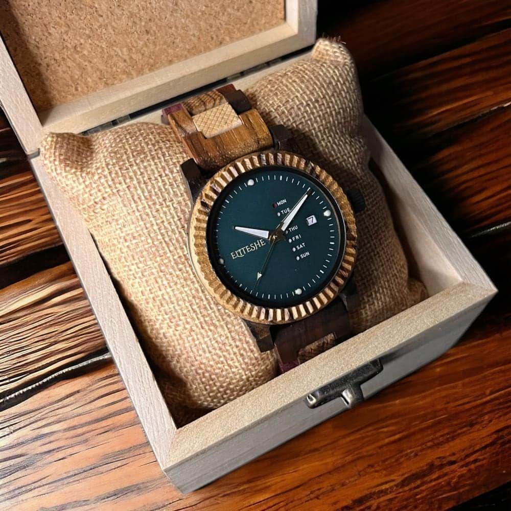 ساعات خشبية