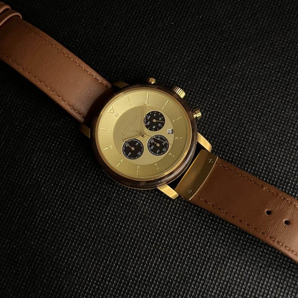 ساعات خشبية