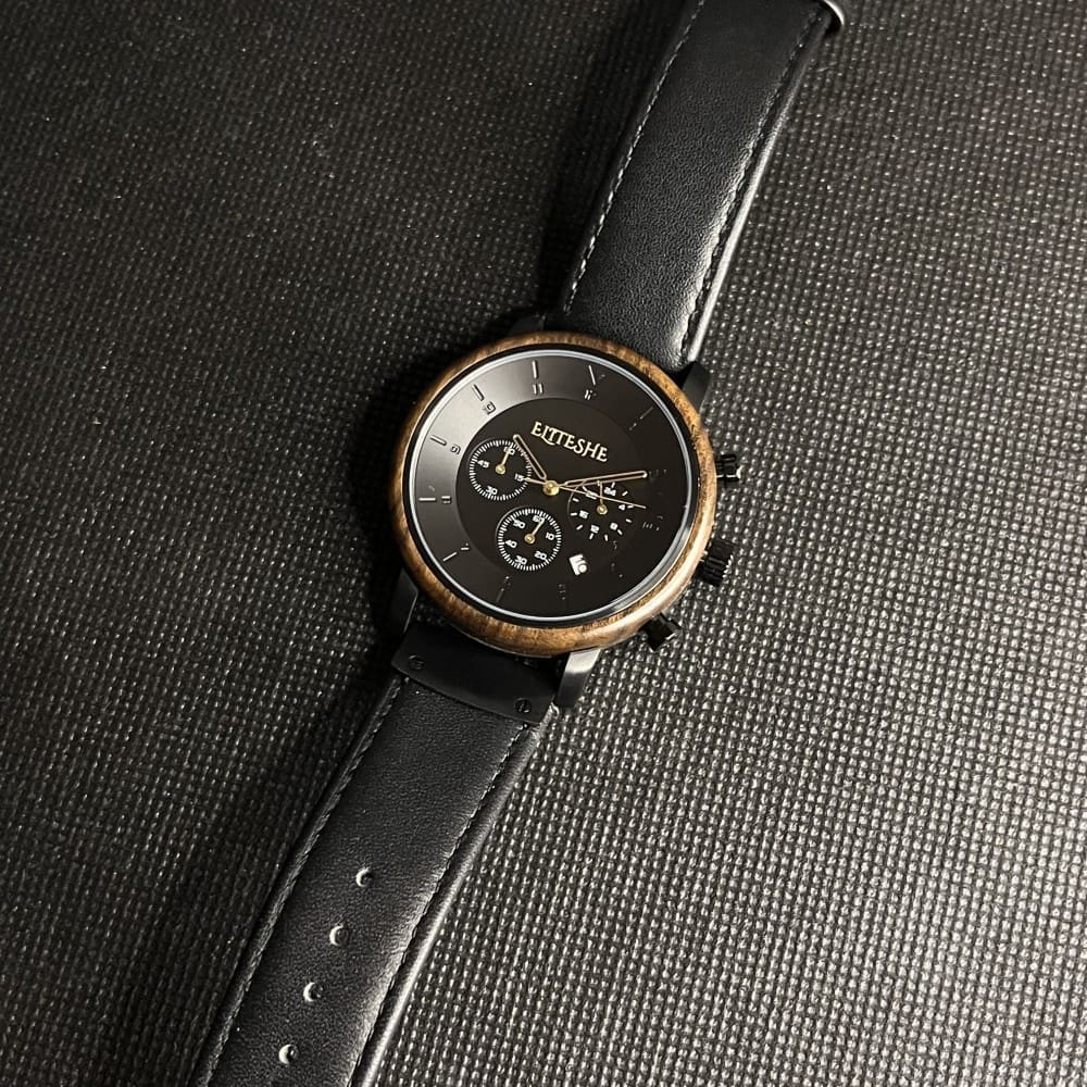 ساعات خشبية