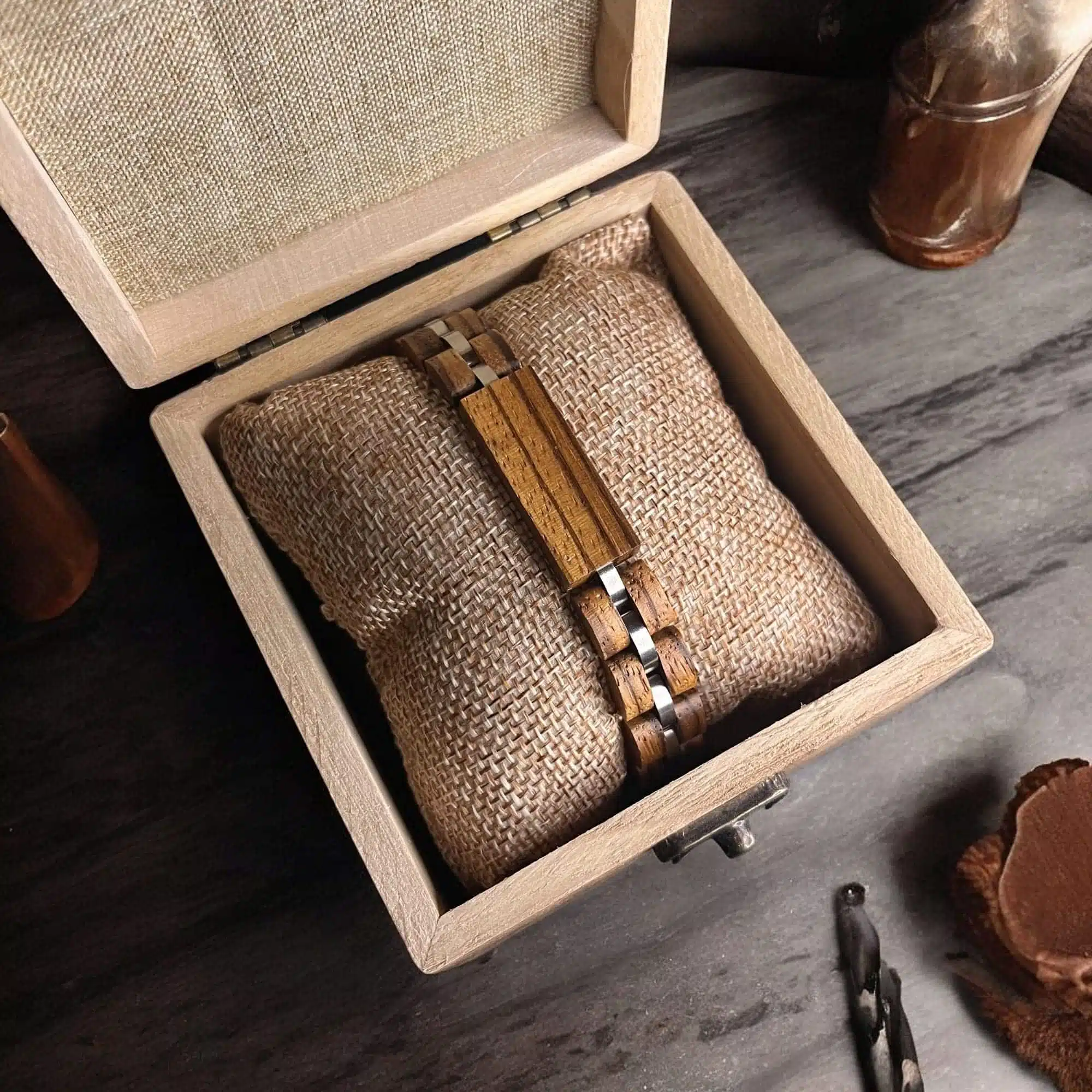 IMG_1002-Photoroom وود برايسليت للجنسين - الصورة 1