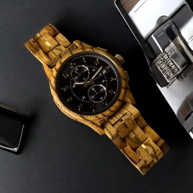 ساعات خشبية