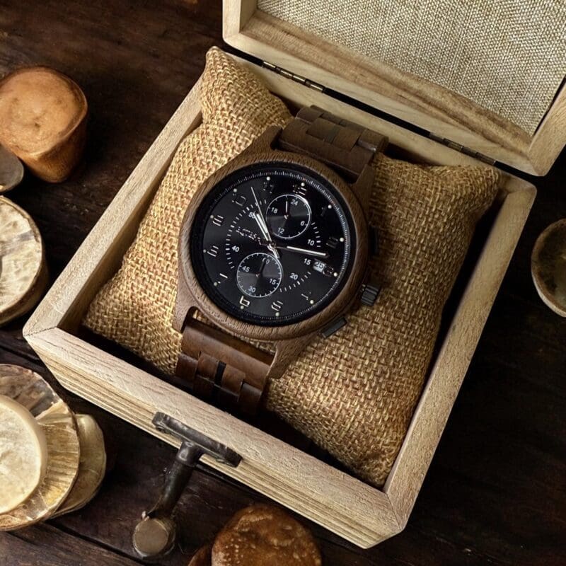 ساعات خشبية