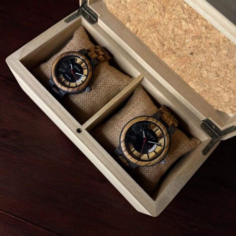 ساعات خشبية