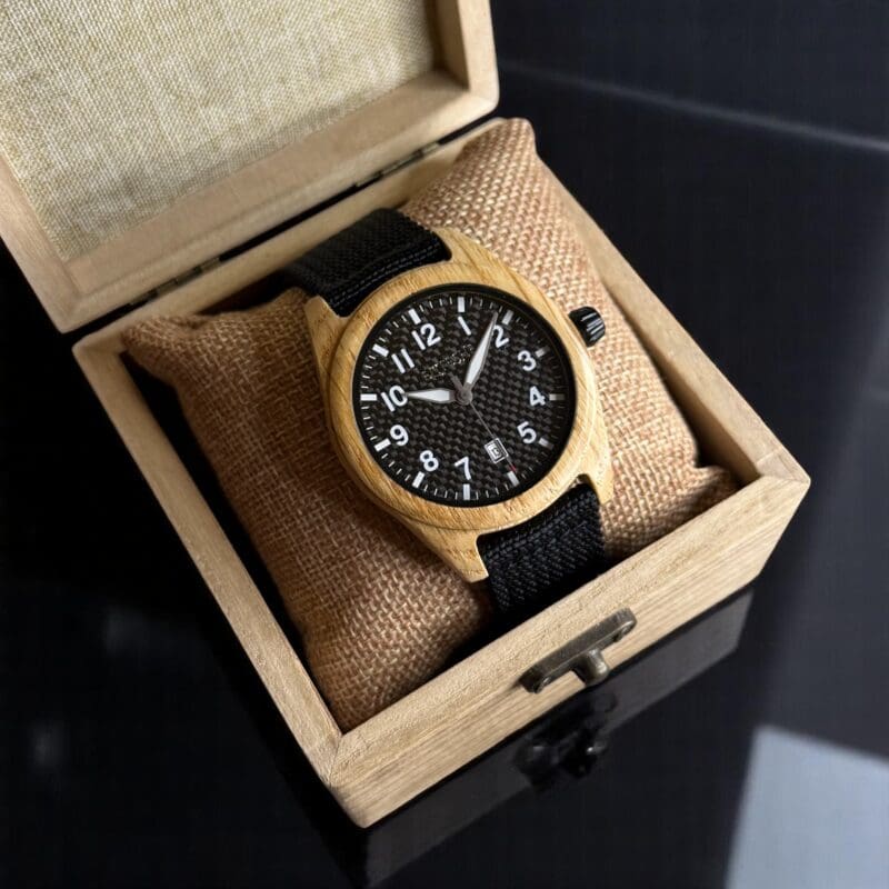 ساعة وود فورست أيكون الخشبية