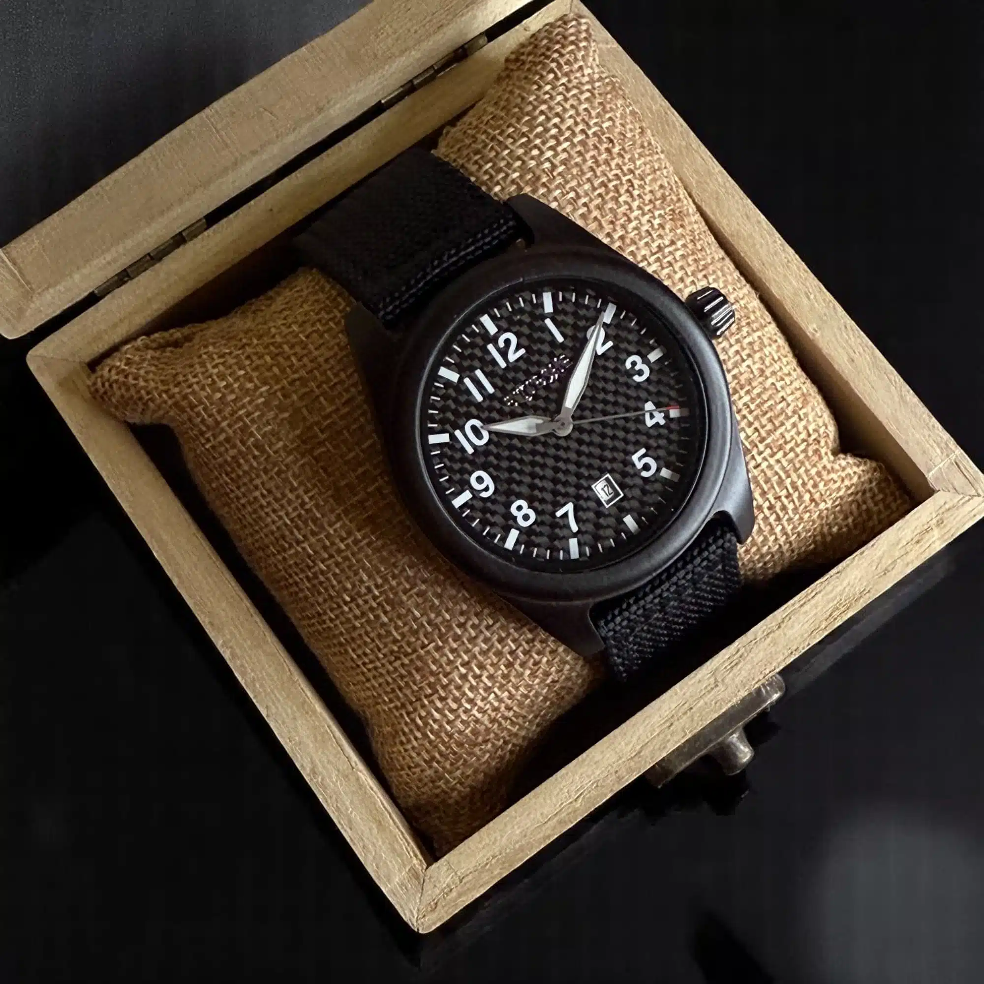 IMG_2057-Photoroom ساعة بلاك فورست أيكون الخشبية