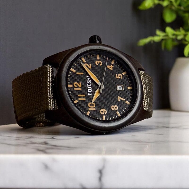 ساعات خشبية