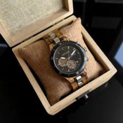 ساعة دارك ليجيند مون الخشبية