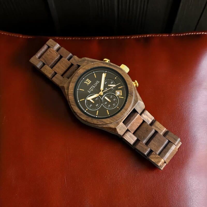 ساعات خشبية